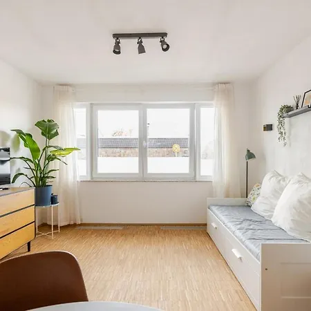 Apartament Cozy Modern In Suelz Kolonia